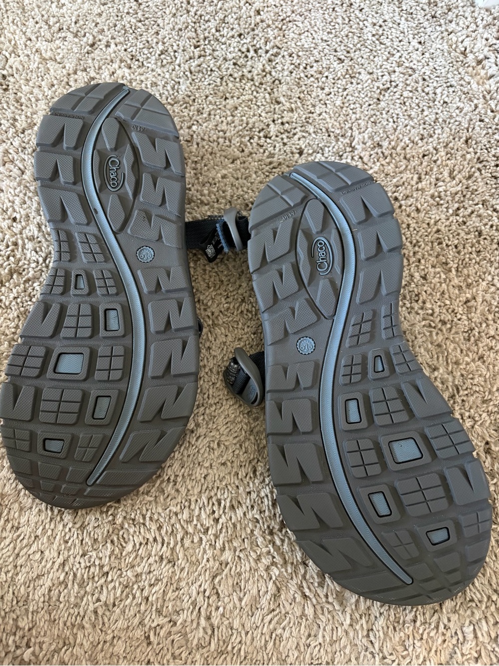 Chaco Men’s Z2 Size 10 - Picture 4 of 5